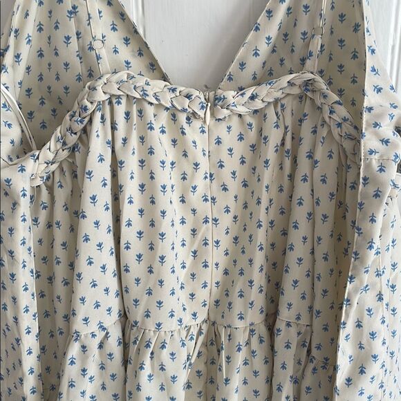 NWT White Spaghetti Strap Blue Floral Dress - Picture 6 of 9